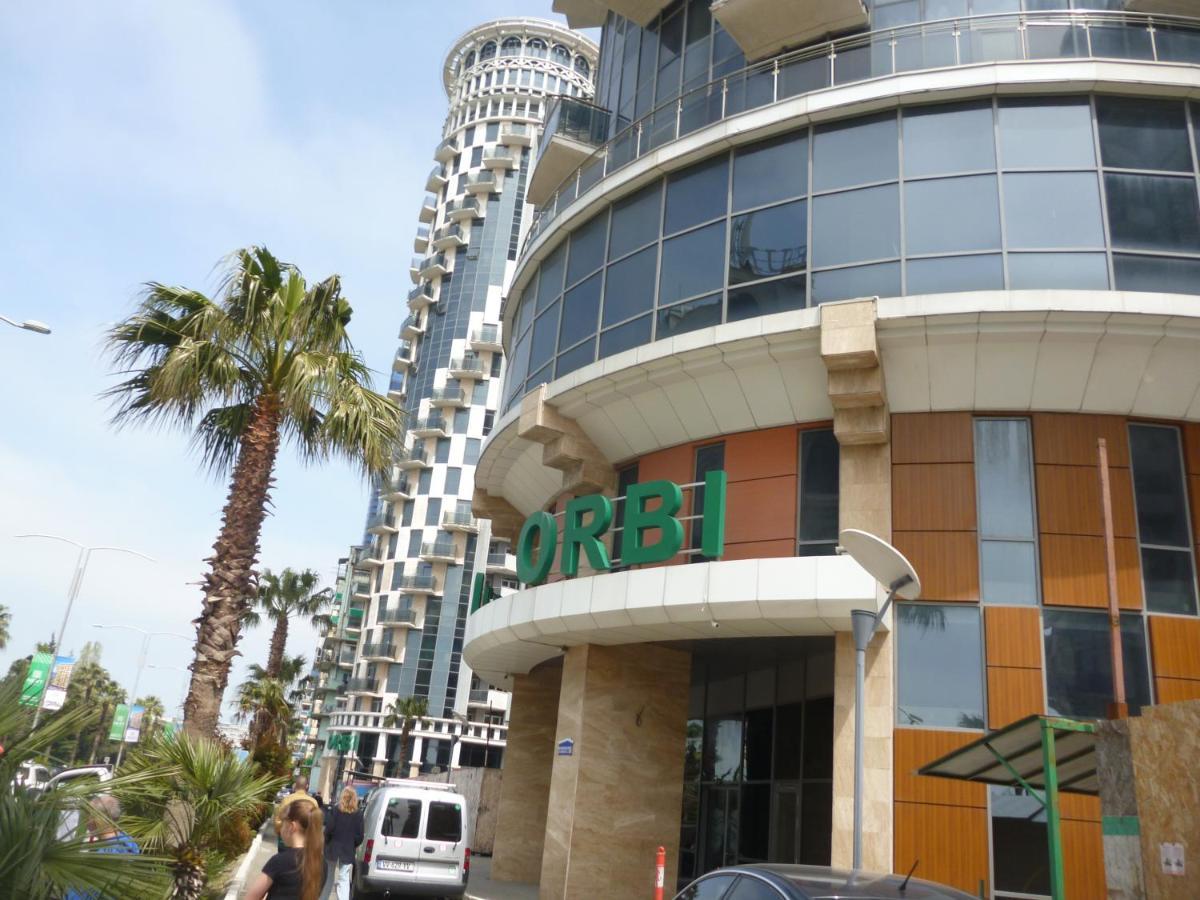 Appartamento Batumi Orbi Sea Tawers Esterno foto